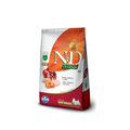 Alimento seco sin cereales para perros adultos razas pequeñas N&D Pumpkin Farmina pollo y calabaza 2.5 KG fondo blanco