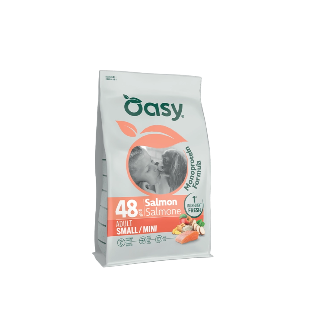Alimento seco monoproteico para perros adultos talla pequeña Oasy One Animal Protein salmón 2.5 KG fondo blanco