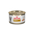 Alimento húmedo veterinario para gatos con cálculos urinarios Royal Canin Urinary S/O lata 145 GR fondo blanco